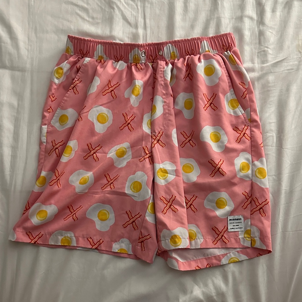 Men’s swim trunks